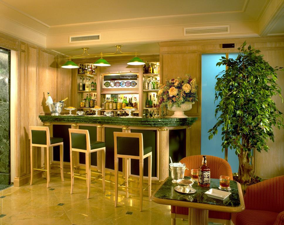 Hotel Capitol Milano Esterno foto