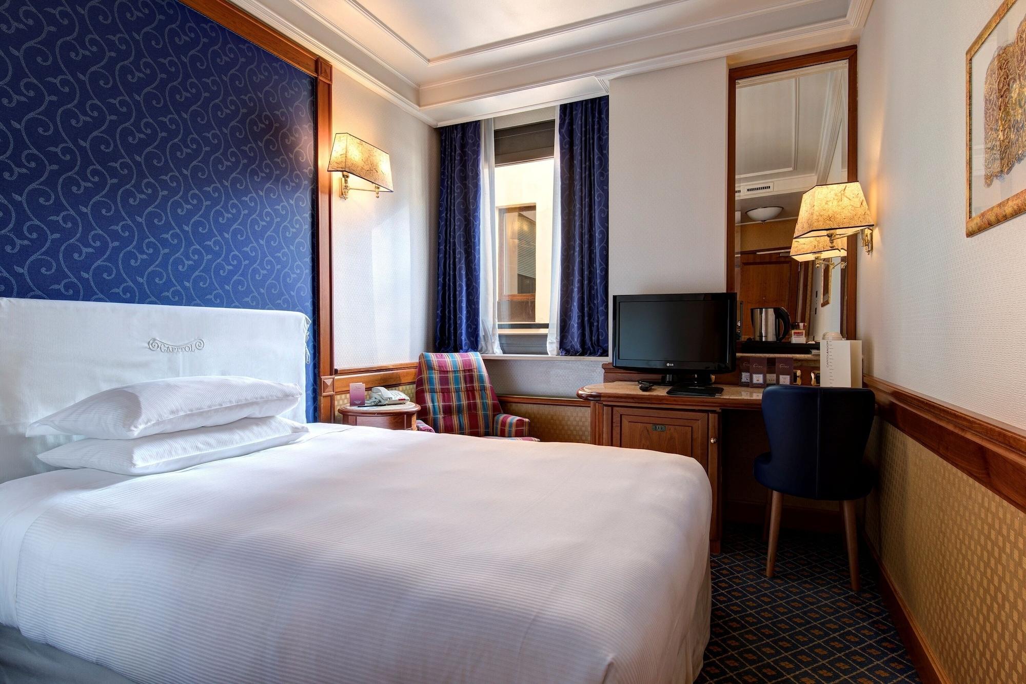 Hotel Capitol Milano Esterno foto