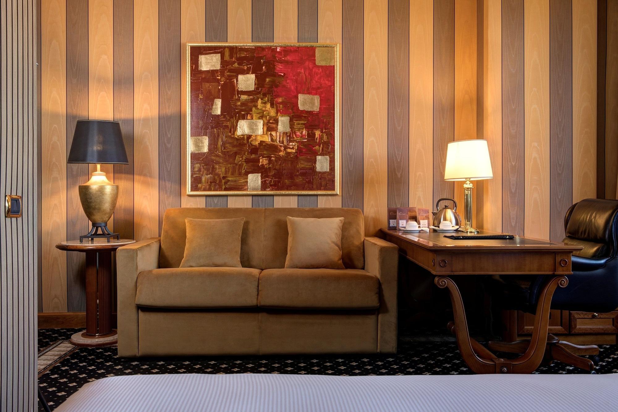 Hotel Capitol Milano Esterno foto