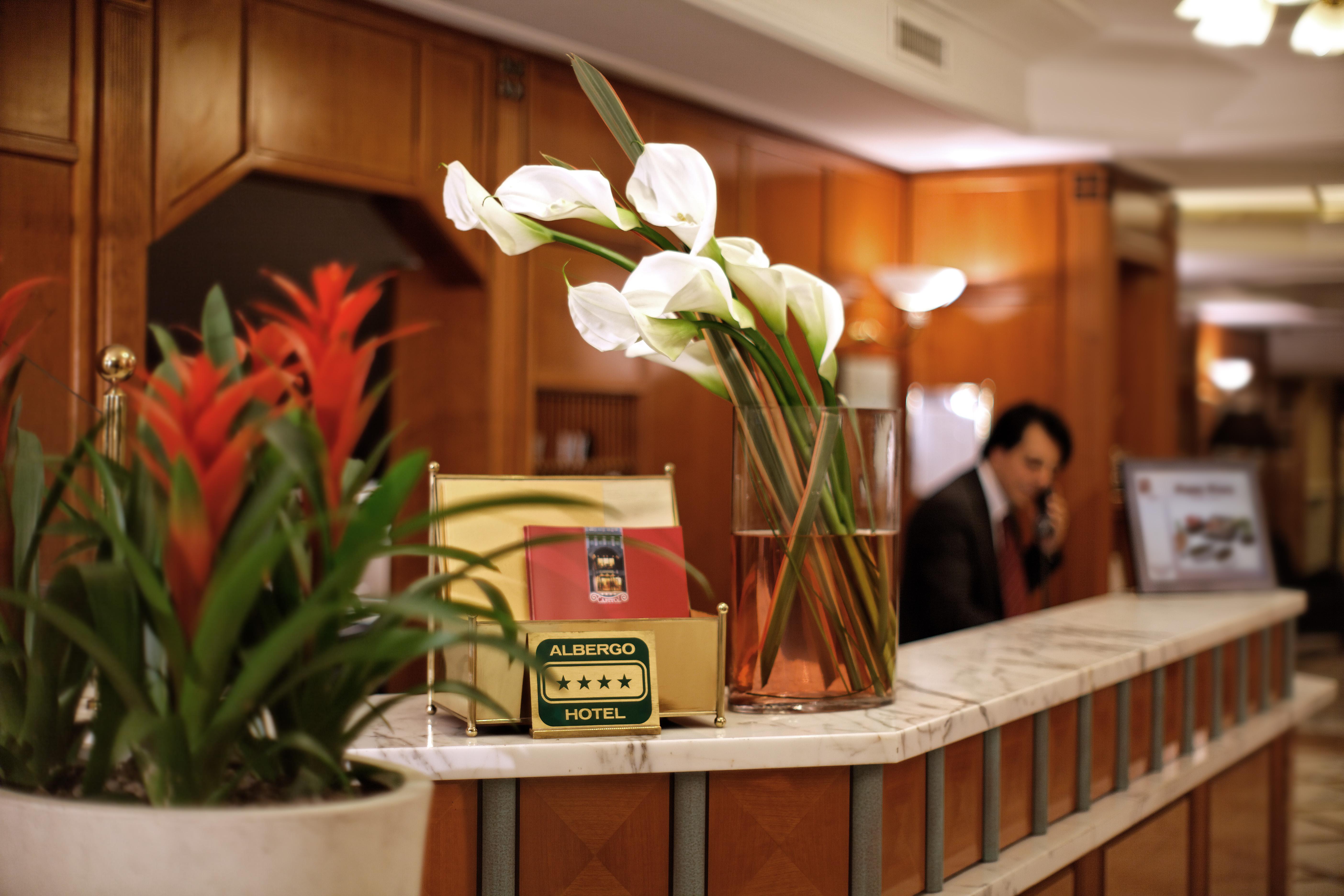 Hotel Capitol Milano Esterno foto