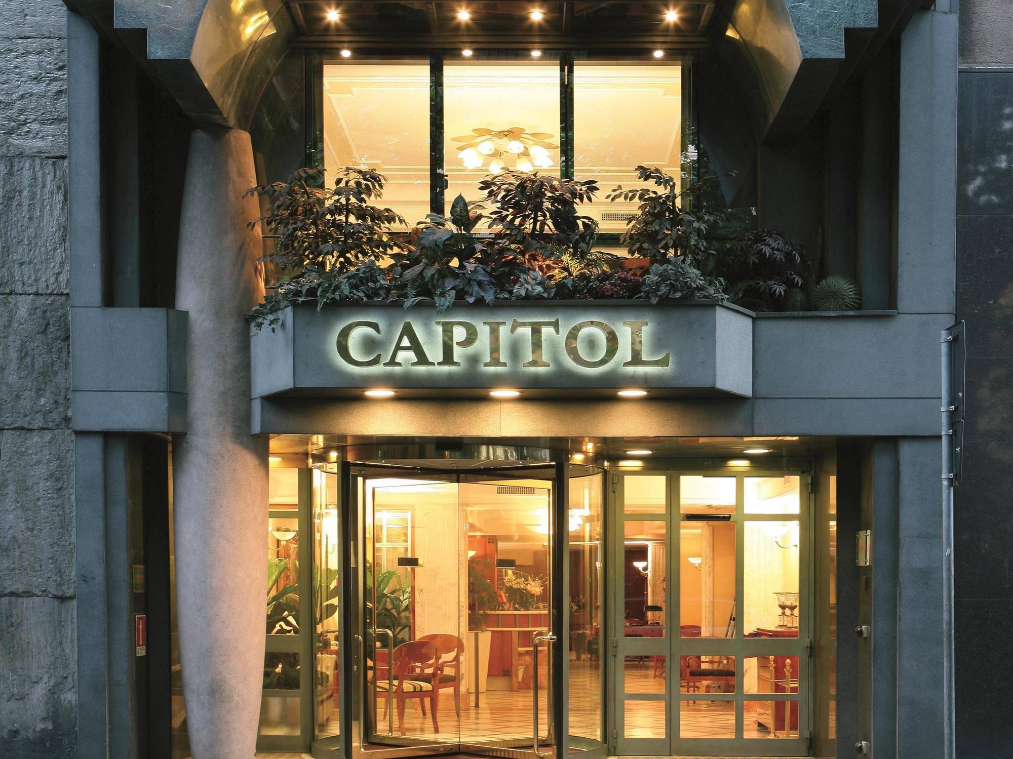 Hotel Capitol Milano Esterno foto